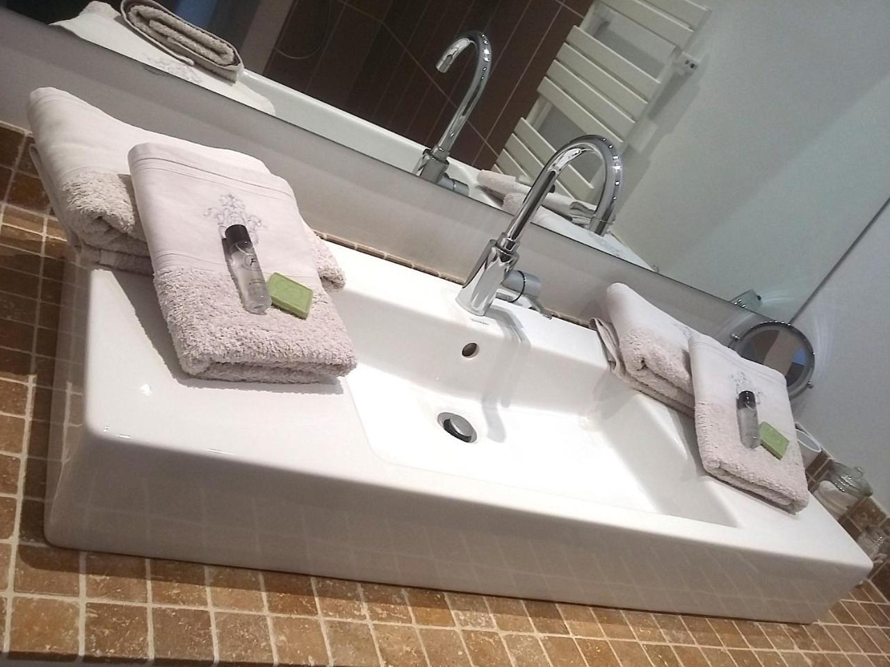 La Frejade Bed & Breakfast Lisle-sur-Tarn Екстериор снимка